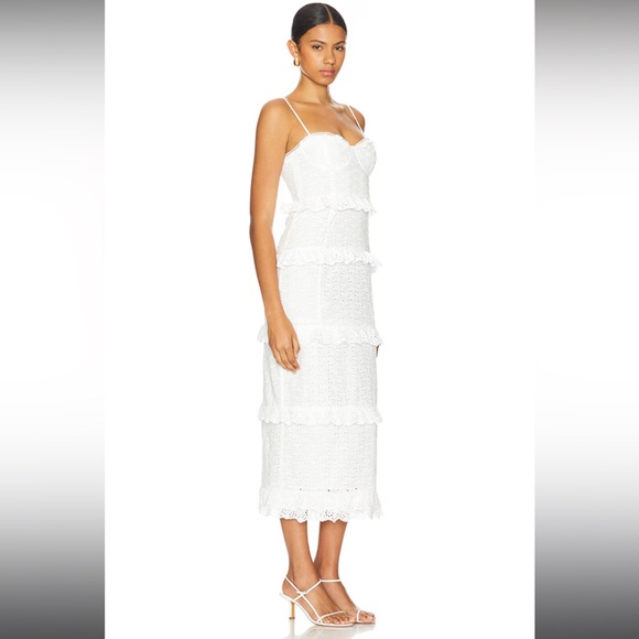 ASTR the Label Sandrima Dress in White - Picture 2 of 5